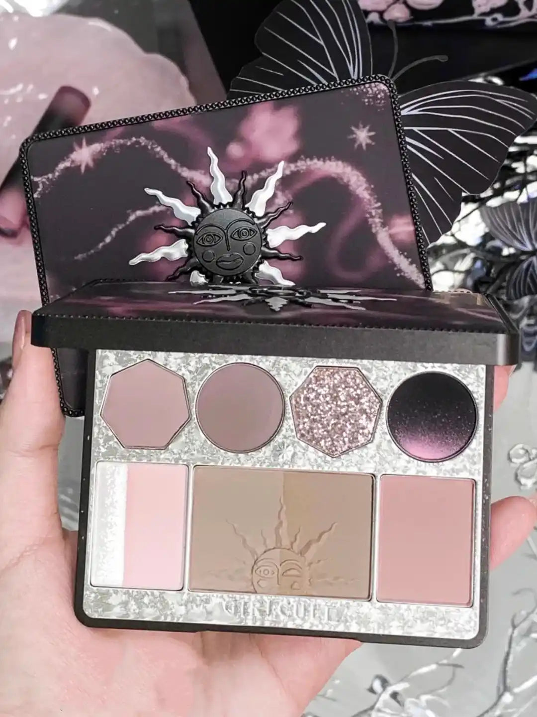 Girlcult Peach Blossom Utopia All-in-one Face palette