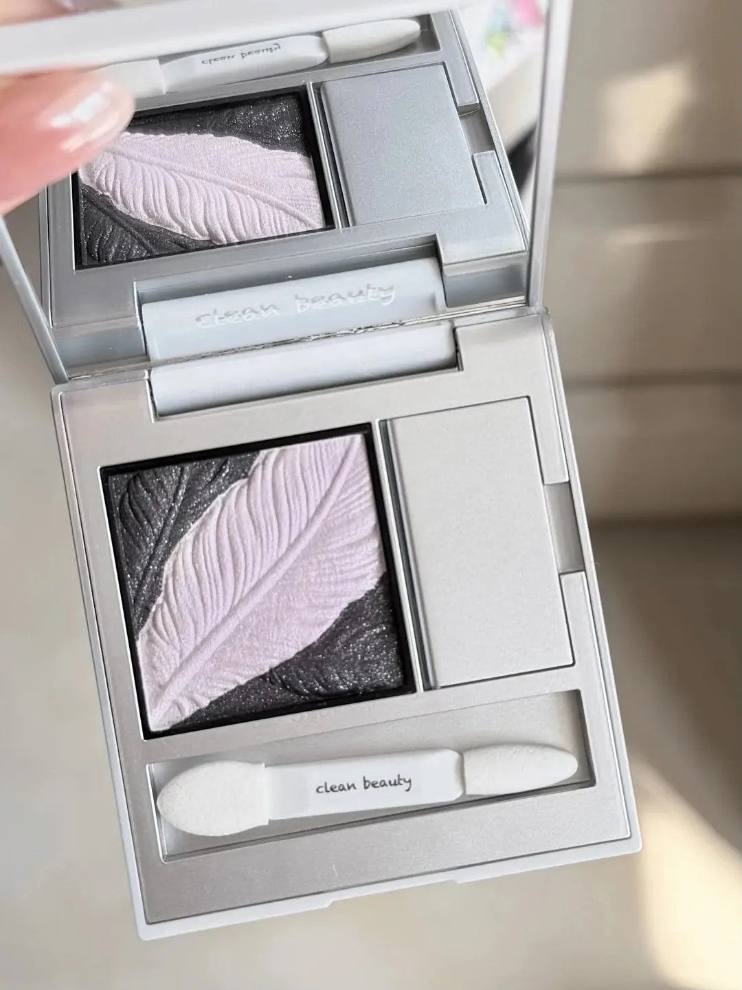 RED CHAMBER Satin Eyeshadow Duo