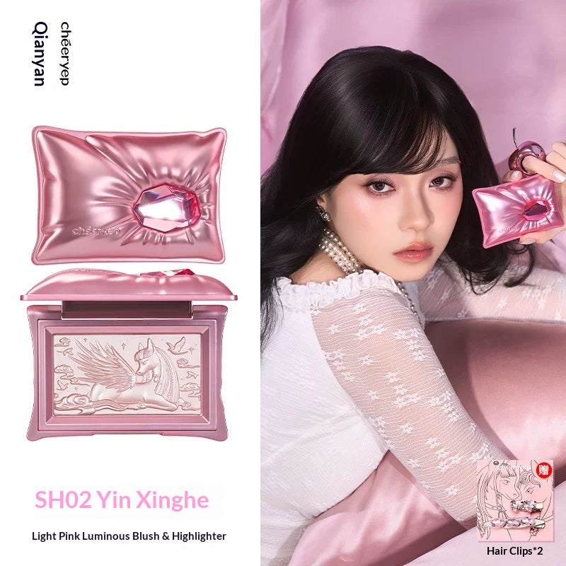 Cheeryep Pillow Gem Dreams Eyeshadow Palette & Highlighter