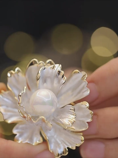 TONGSONG Camellia Brooch with Pearls - Vintage Elegance